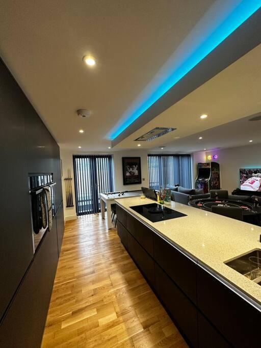 Stunning & Fun 4 Bed In The Heart Of Сasa de vacaciones Brighton